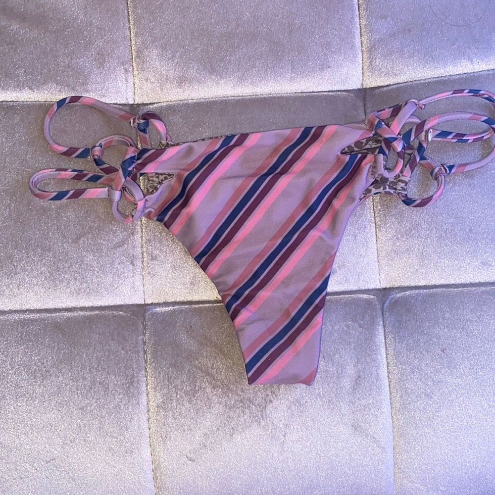 Acacia Molokini Bottom